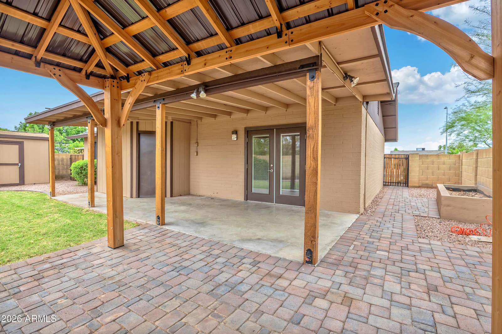 3909 S ROOSEVELT Street, Tempe, AZ 85282 — photo 9 of 49