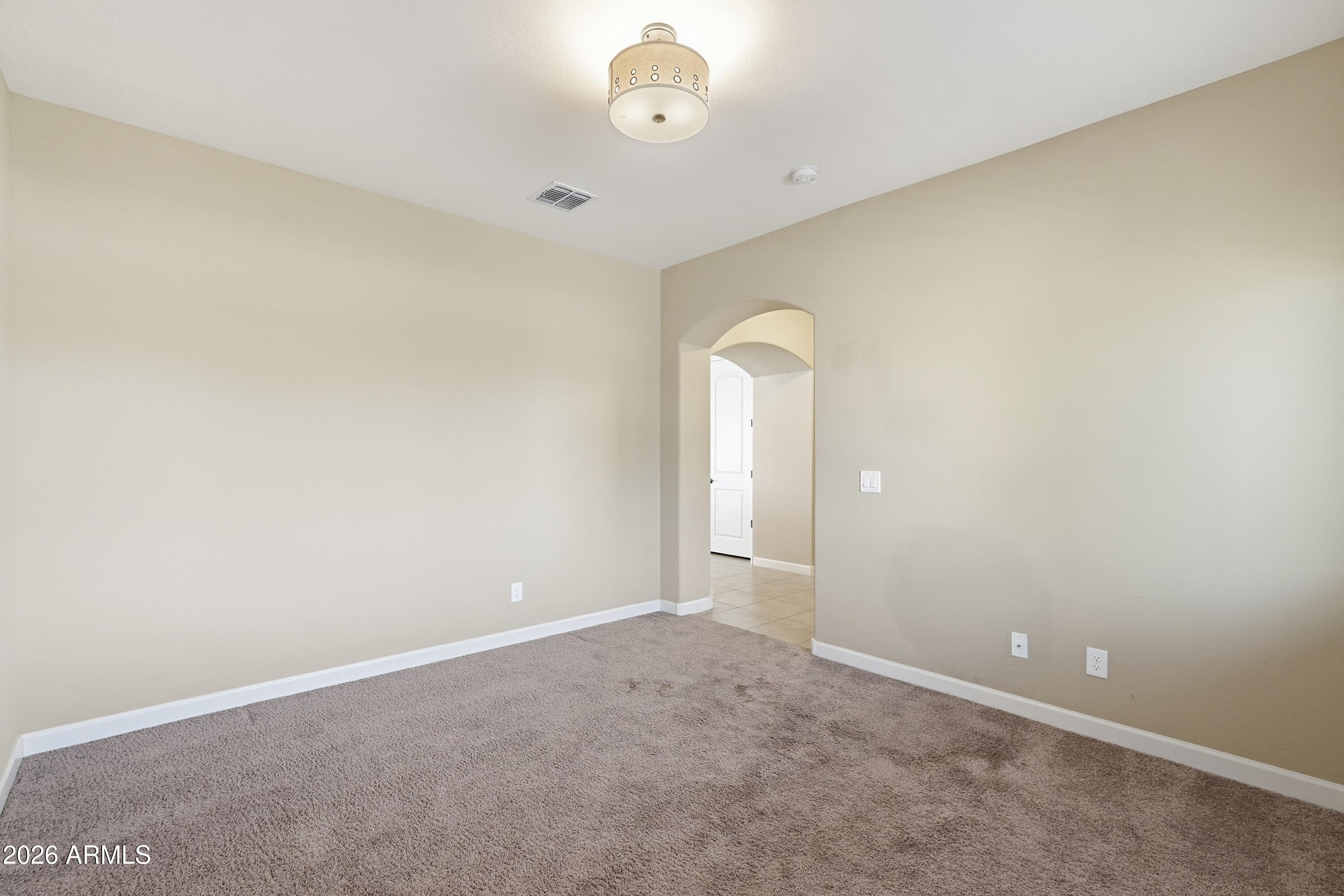 9413 W GEORGIA Avenue, Glendale, AZ 85305 — photo 7 of 34