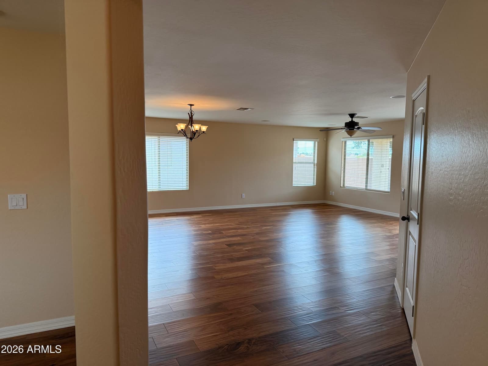 959 W DESERT SEASONS Drive, San Tan Valley, AZ 85143 — photo 6 of 31
