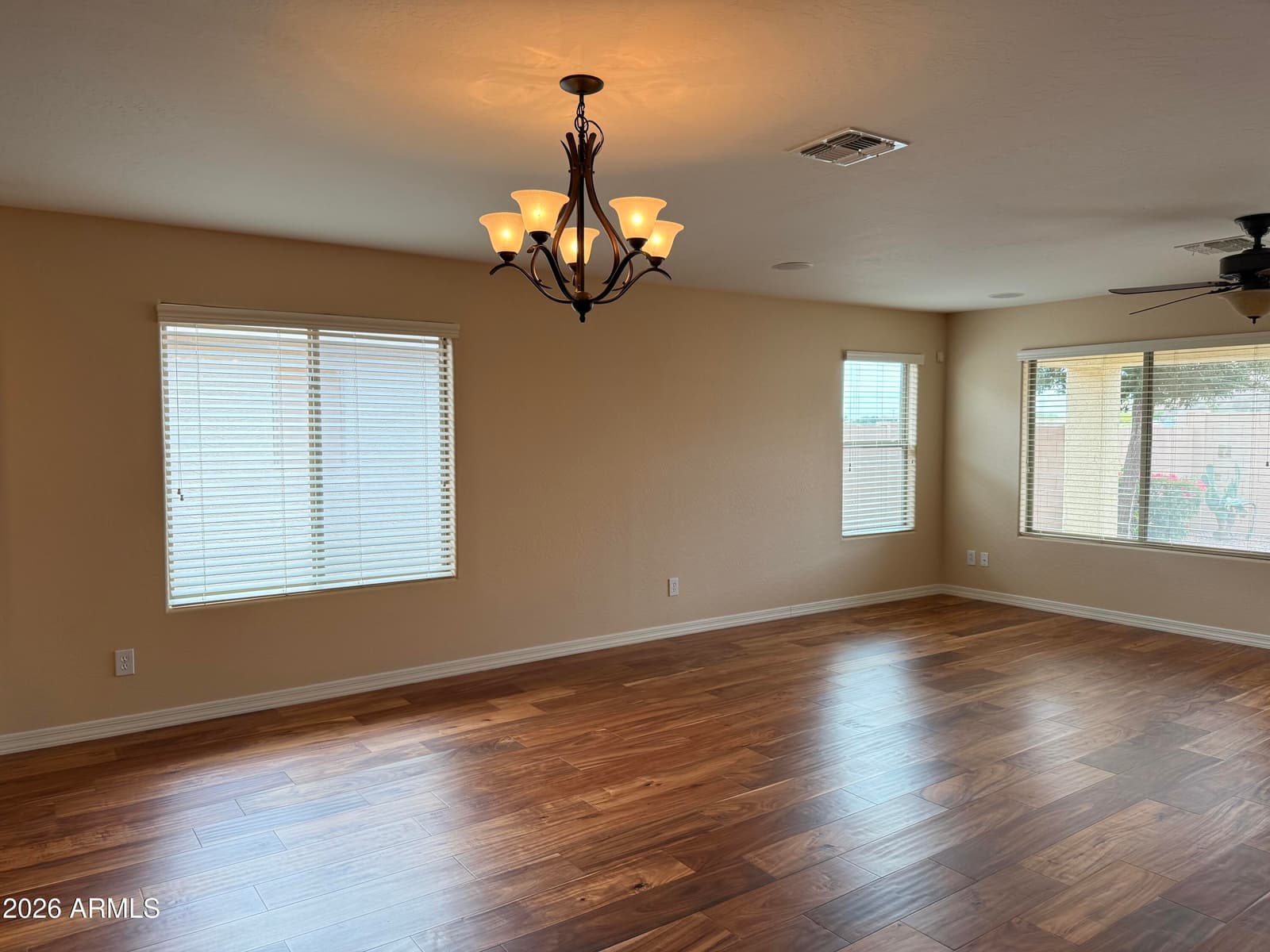 959 W DESERT SEASONS Drive, San Tan Valley, AZ 85143 — photo 10 of 31