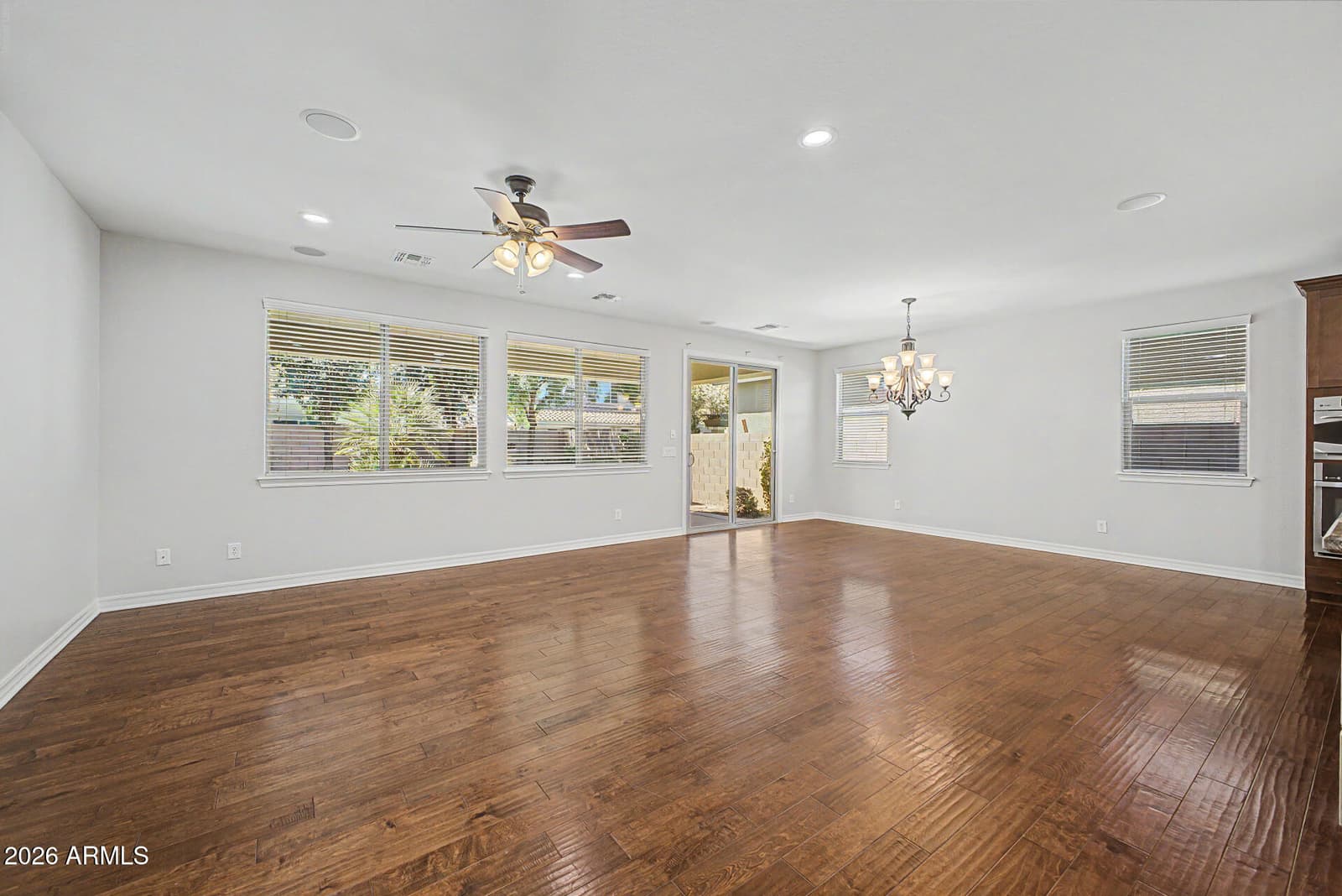 2559 E Penedes Drive, Gilbert, AZ 85298 — photo 13 of 74