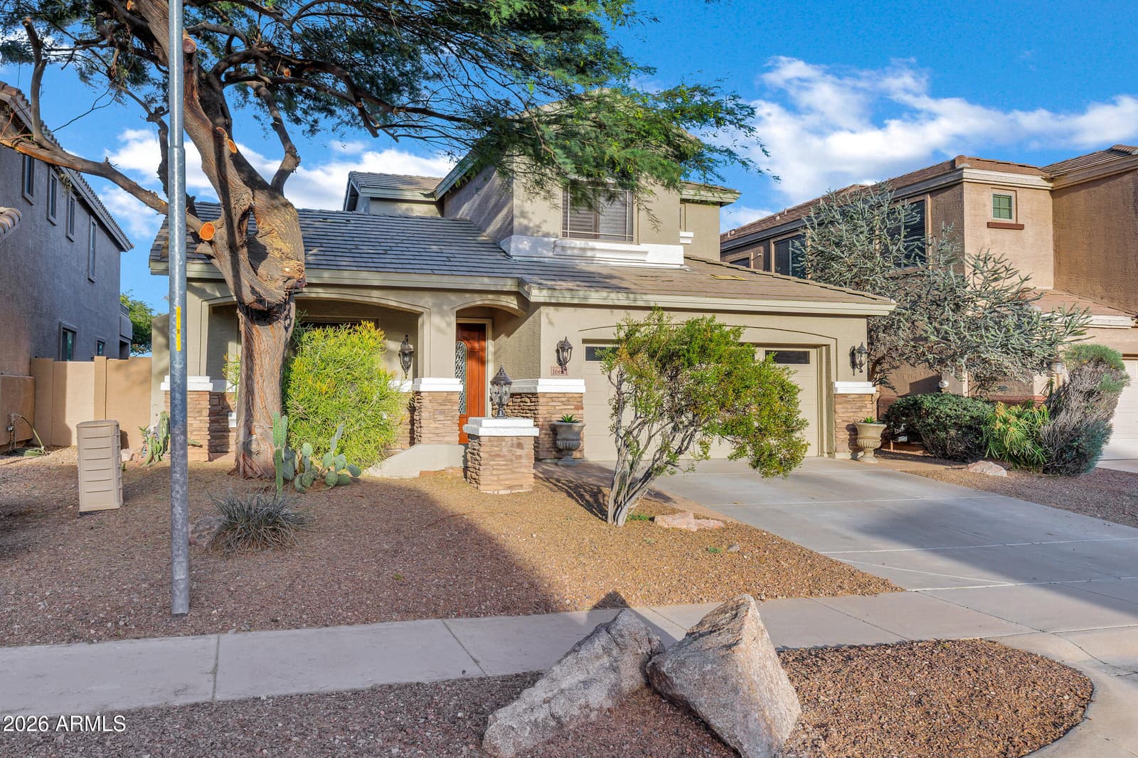 16651 S 27TH Avenue, Phoenix, AZ 85045 — photo 2 of 47