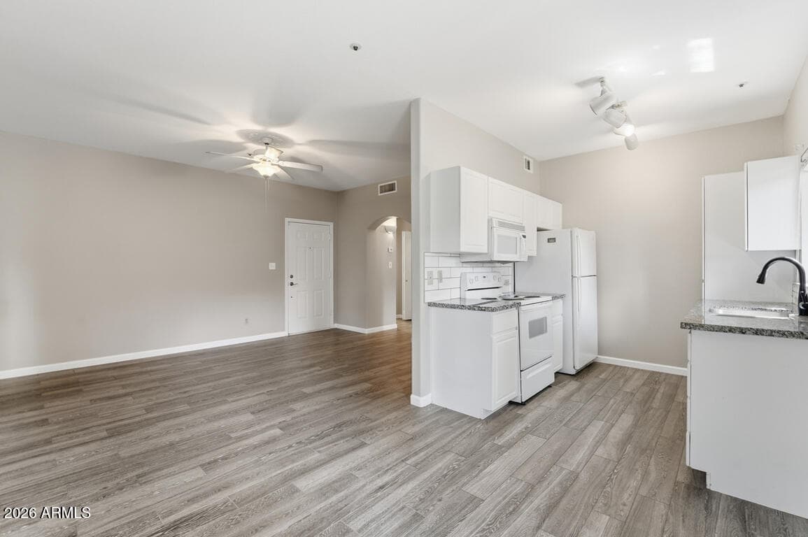 9600 N 96TH Street 158, Scottsdale, AZ 85258 — photo 14 of 24