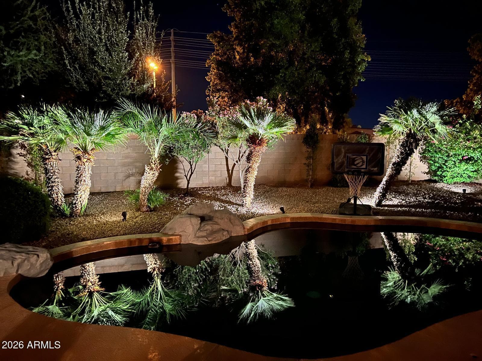 1570 E HORSESHOE Avenue, Gilbert, AZ 85296 — photo 40 of 68