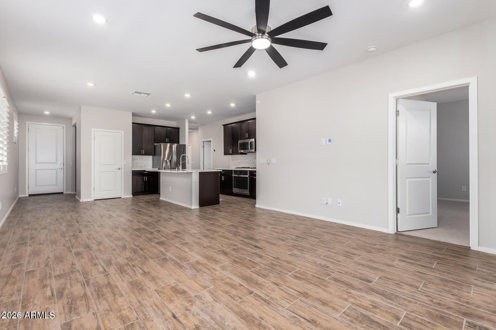 14600 W Valentine Street, Surprise, AZ 85379 — photo 3 of 45