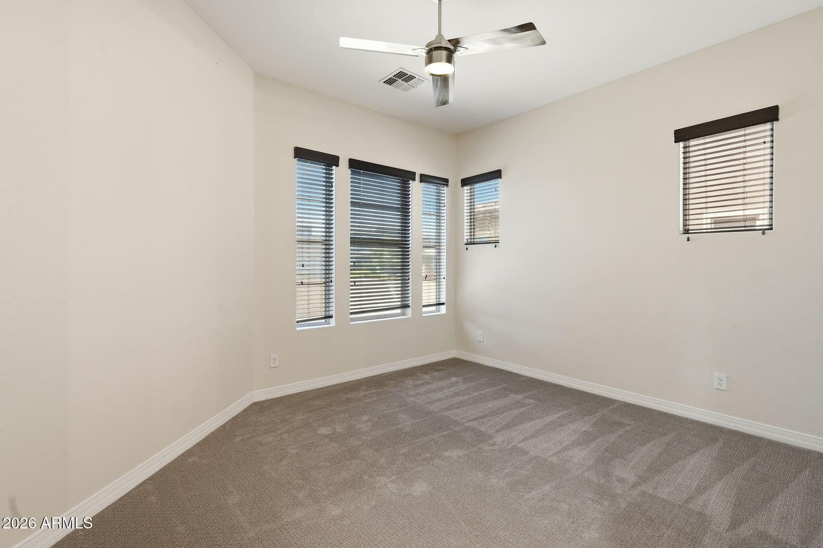 3500 E PENEDES Drive, Gilbert, AZ 85298 — photo 24 of 54