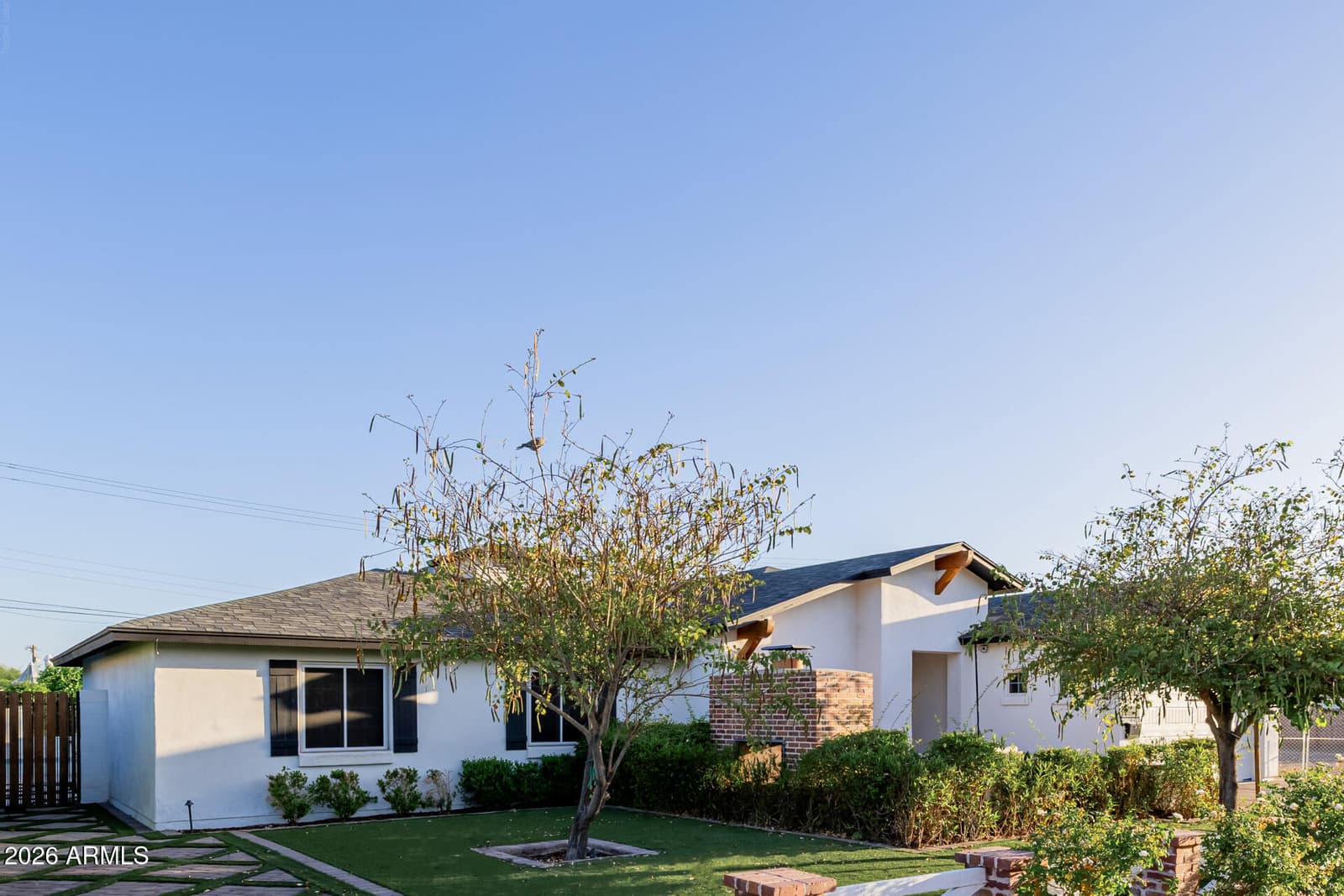 4021 E GLENROSA Avenue, Phoenix, AZ 85018 — photo 8 of 45
