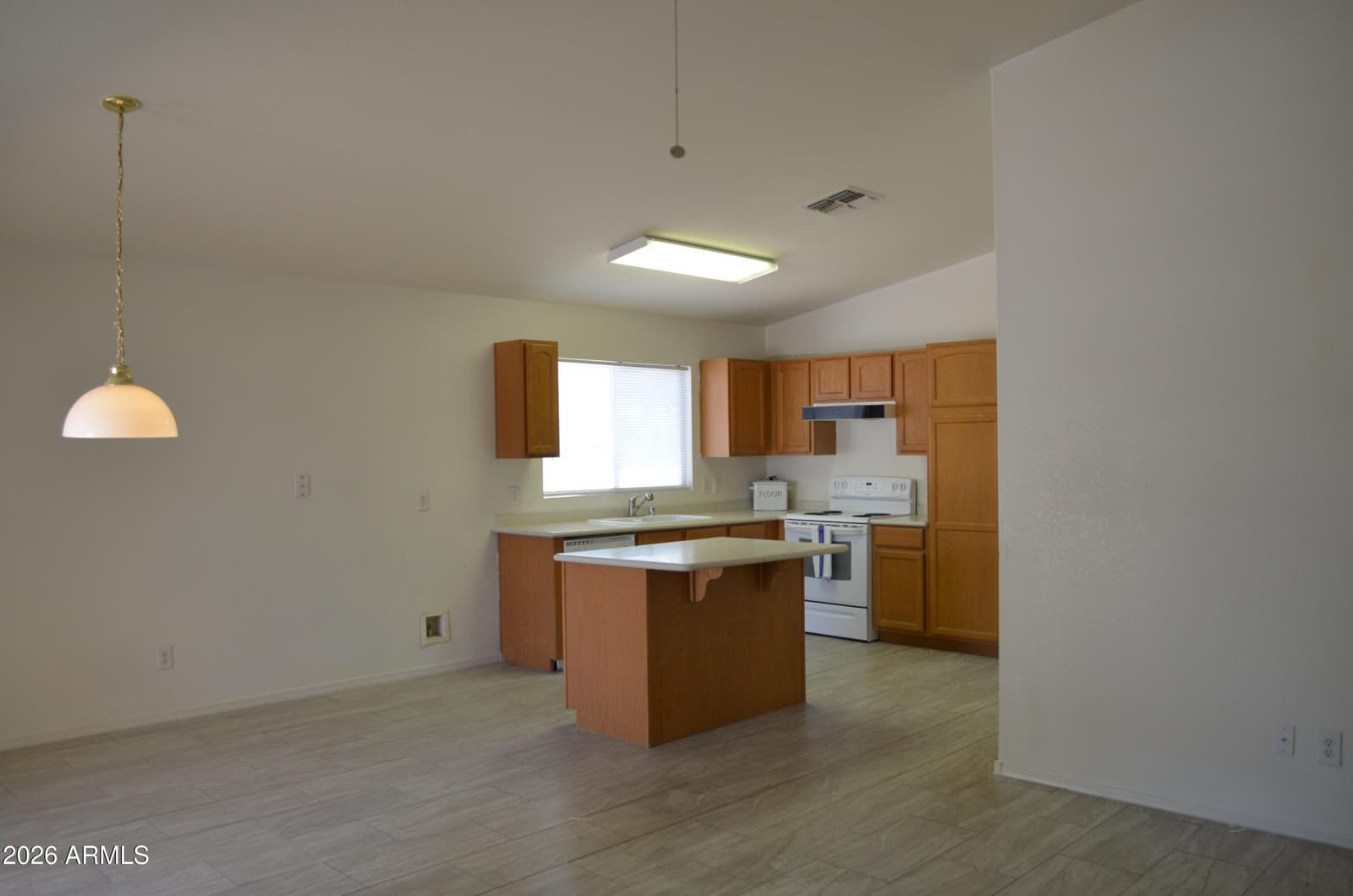 5409 S 11TH Street, Phoenix, AZ 85040 — photo 6 of 17