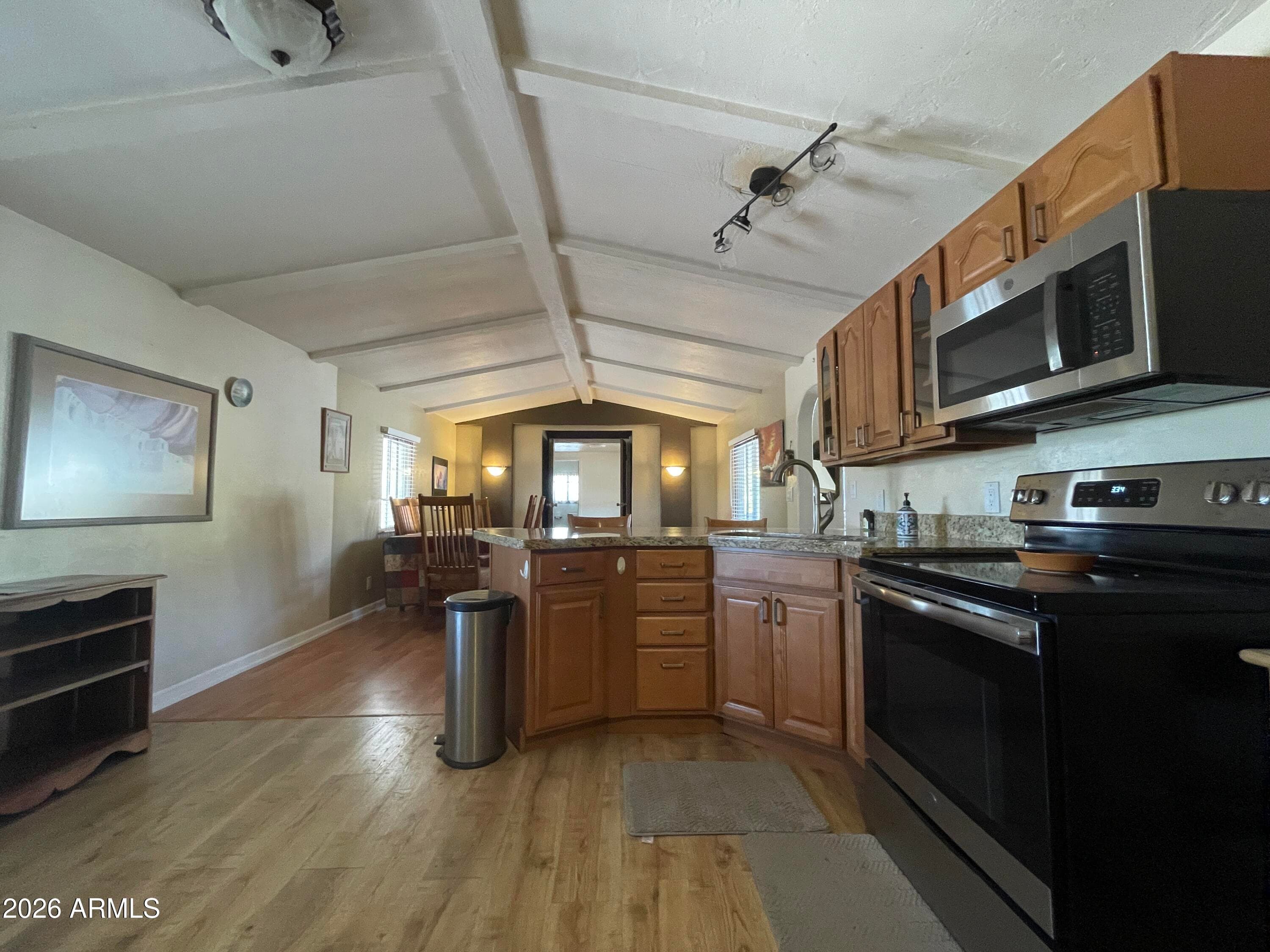 106 E LYNN Way, Queen Valley, AZ 85118 — photo 10 of 21