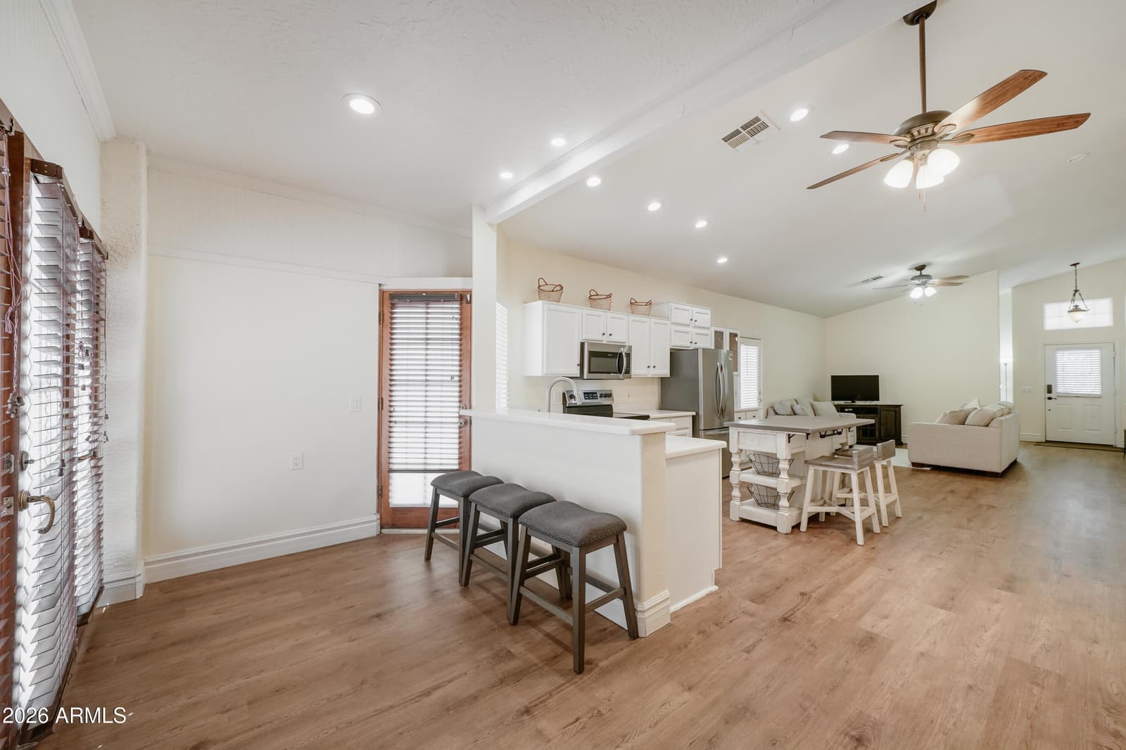 2138 E MALLARD Court, Gilbert, AZ 85234 — photo 5 of 20