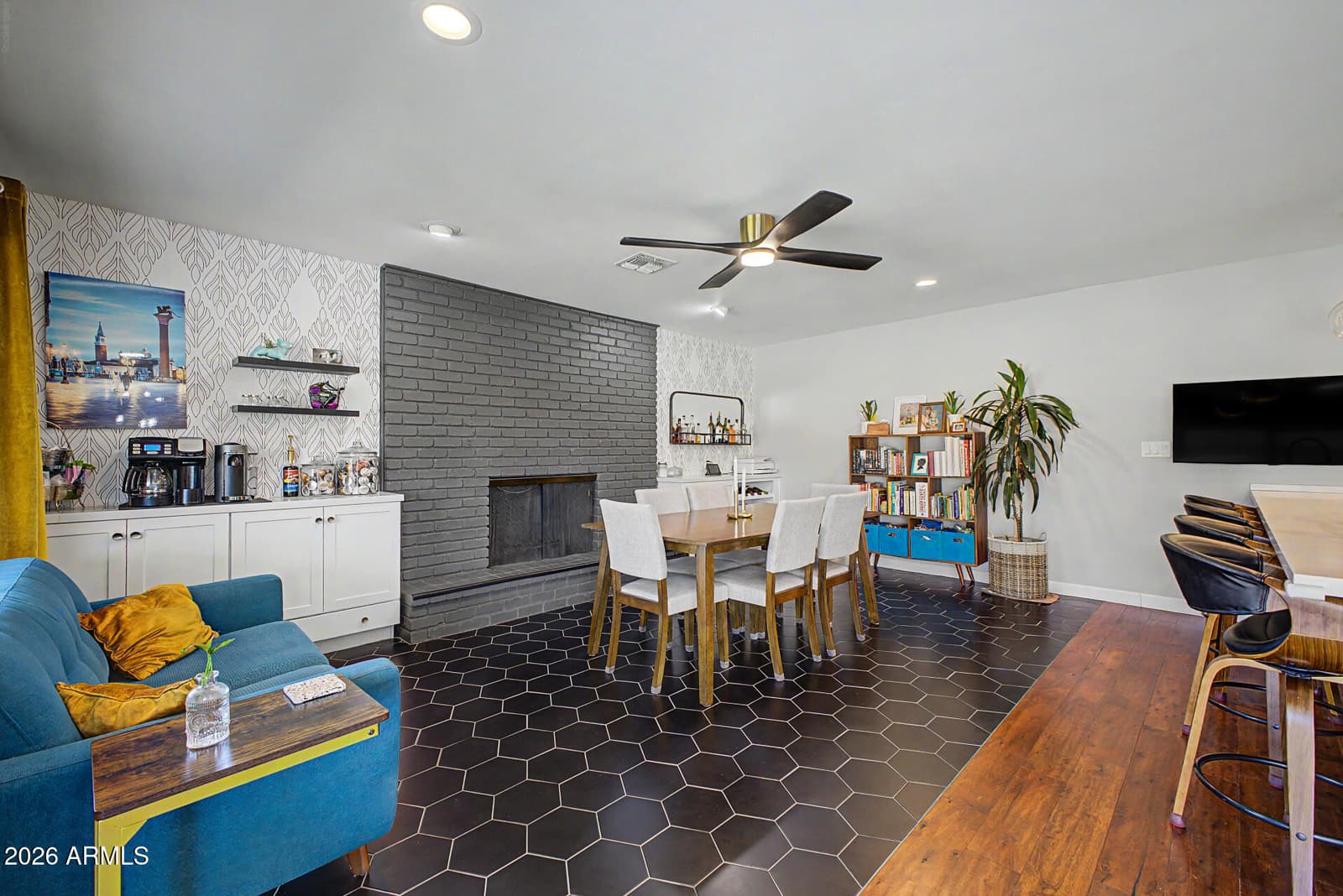1822 E AUBURN Drive, Tempe, AZ 85283 — photo 12 of 56