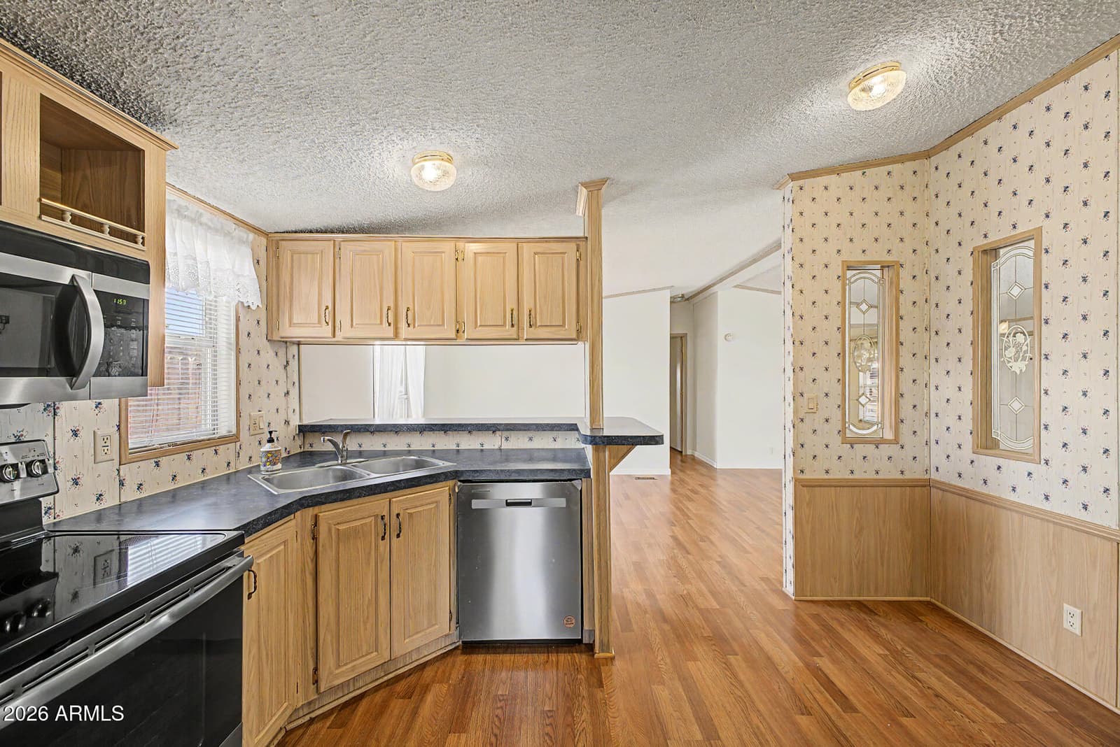 10951 N 91ST Avenue 101, Peoria, AZ 85345 — photo 8 of 23