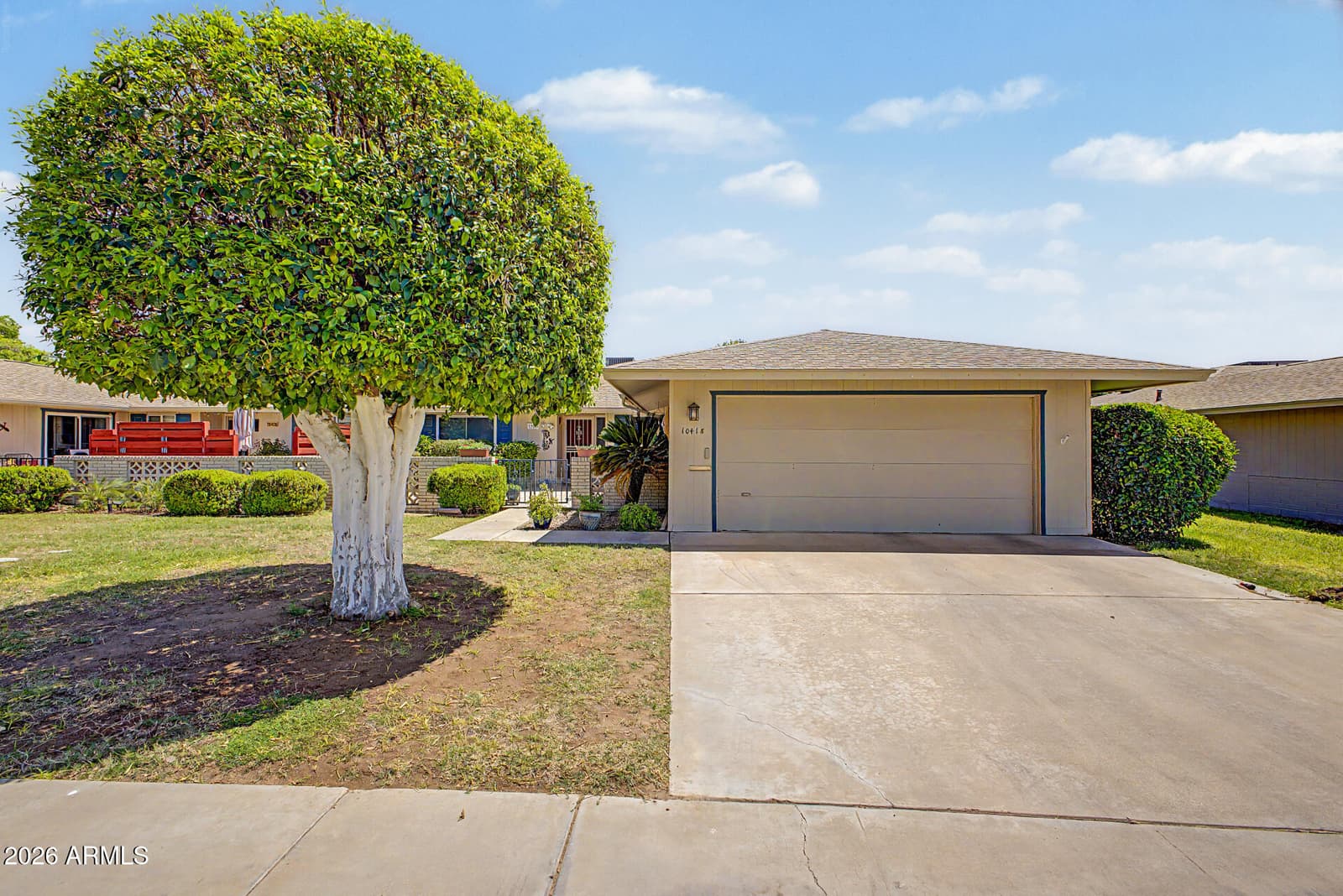 10418 W EL CAPITAN Circle, Sun City, AZ 85351 — photo 1 of 36