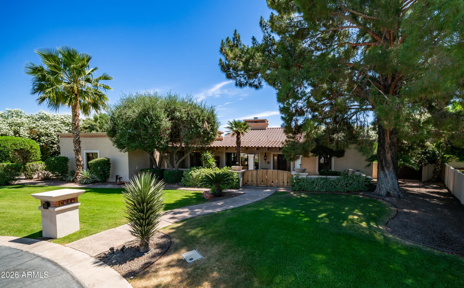 1909 N CALLE MADERAS, Mesa, AZ 85213 — photo 4 of 67
