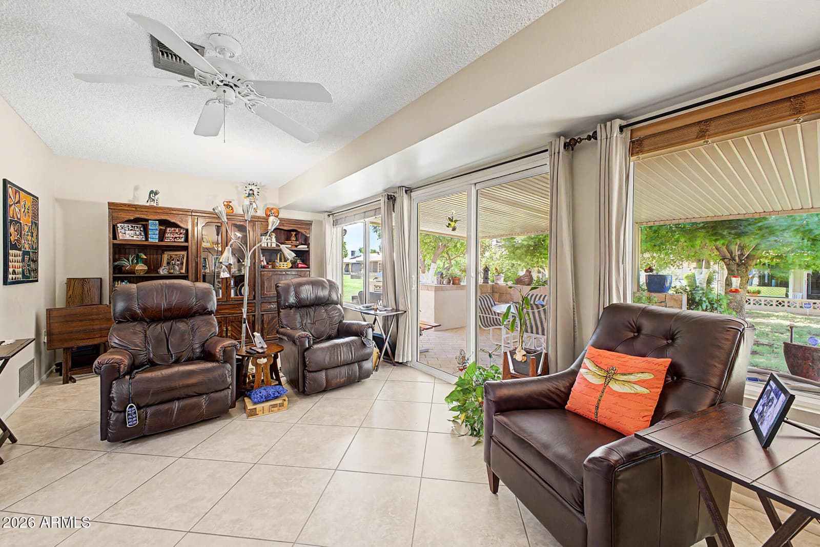 10418 W EL CAPITAN Circle, Sun City, AZ 85351 — photo 10 of 36