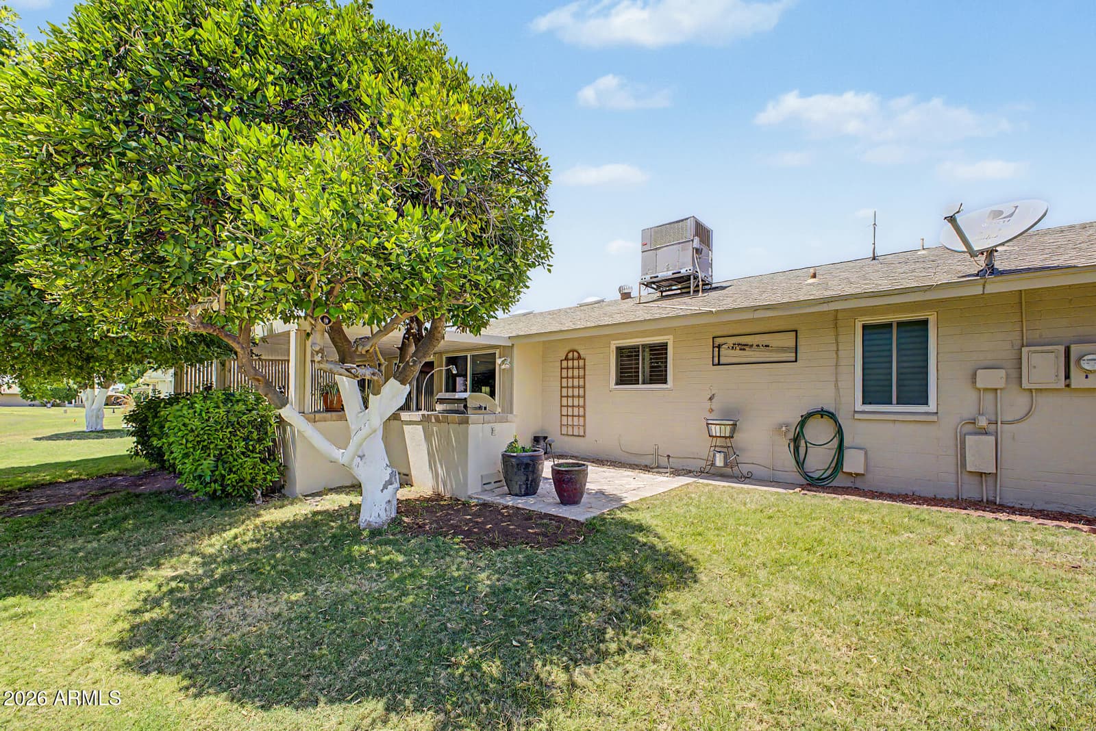 10418 W EL CAPITAN Circle, Sun City, AZ 85351 — photo 32 of 36
