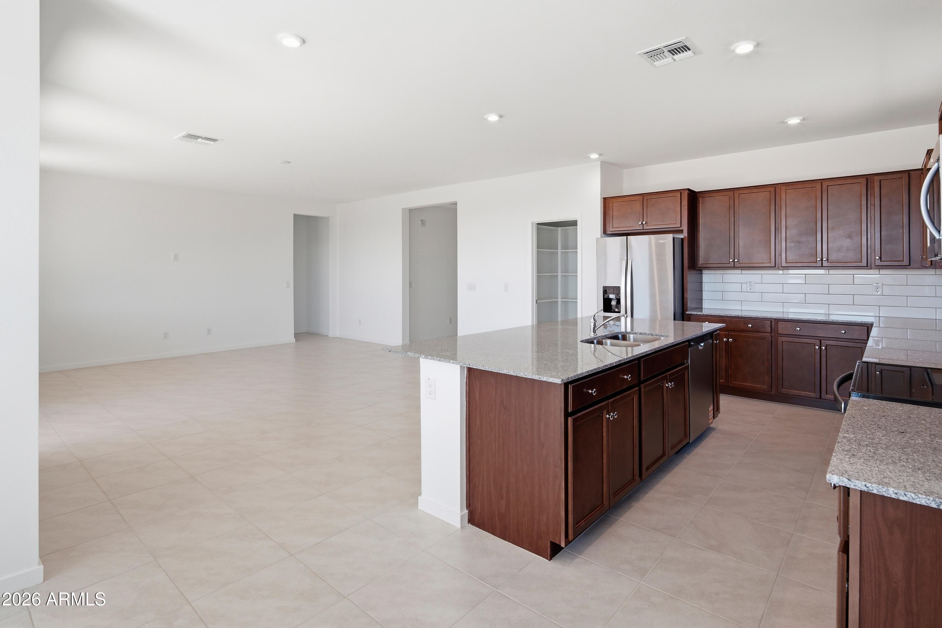 23989 W Carver Drive, Buckeye, AZ 85326 — photo 7 of 36