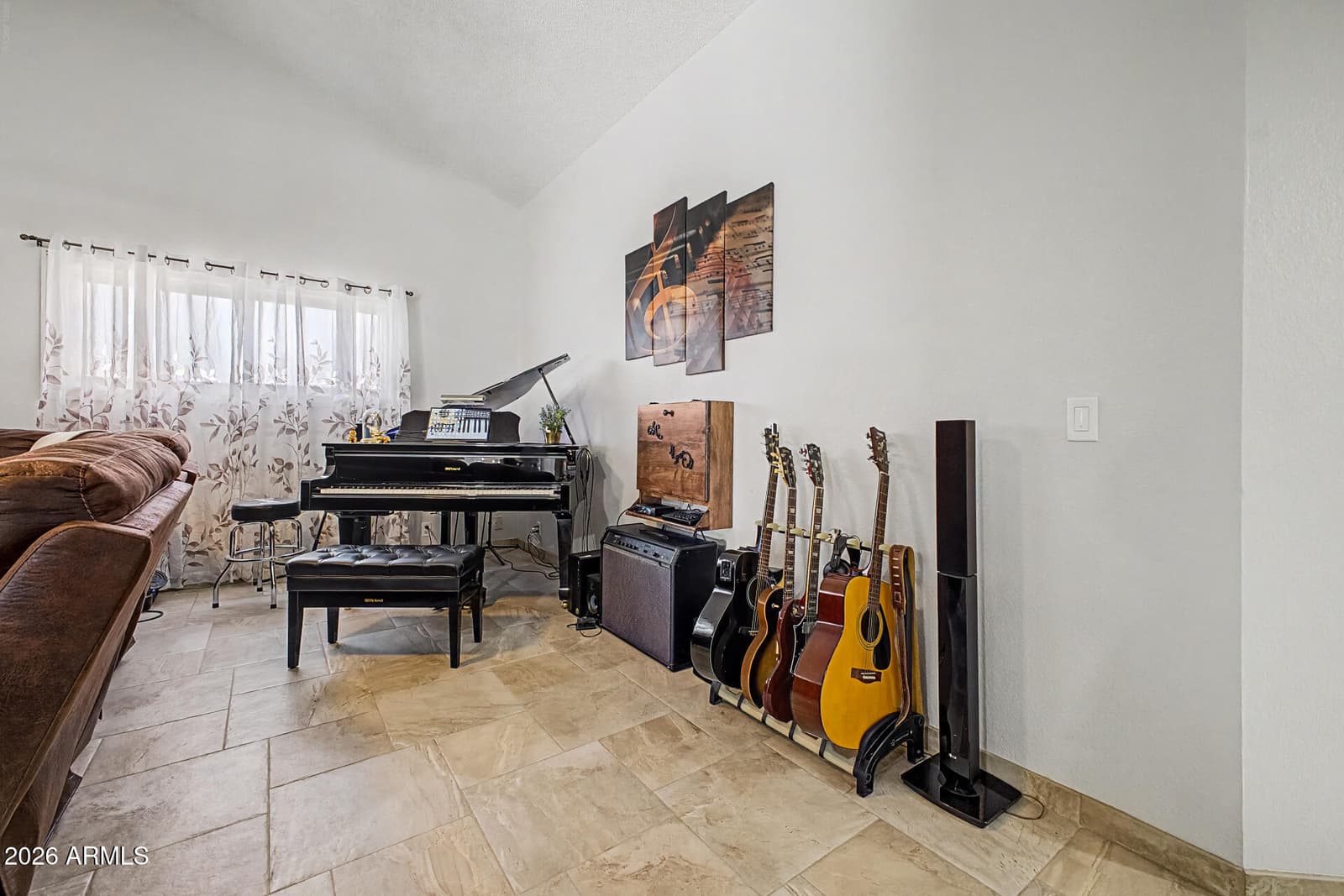 11808 N 78th Drive, Peoria, AZ 85345 — photo 6 of 31