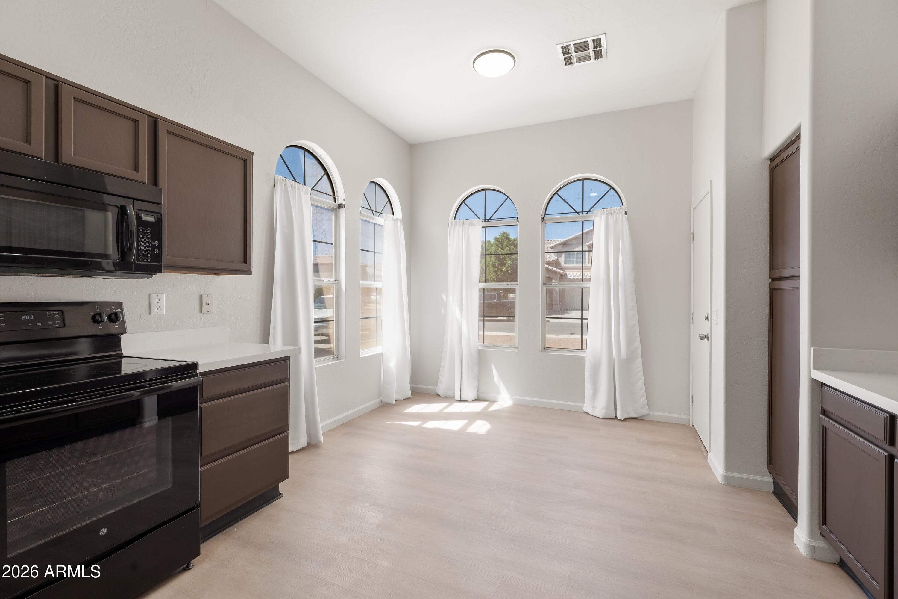 11045 W Augusta Avenue, Glendale, AZ 85307 — photo 23 of 44