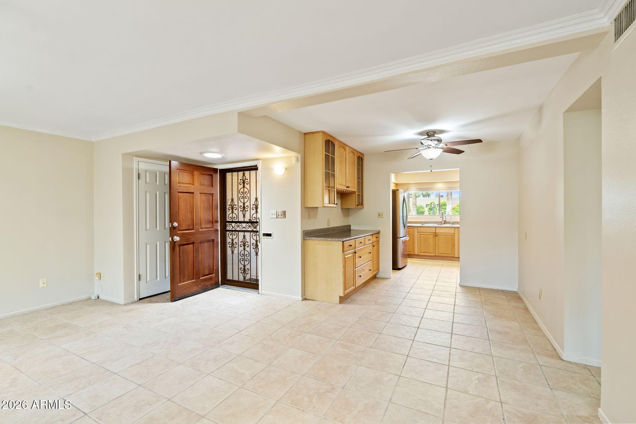 7633 E MEADOWBROOK Avenue, Scottsdale, AZ 85251 — photo 10 of 56
