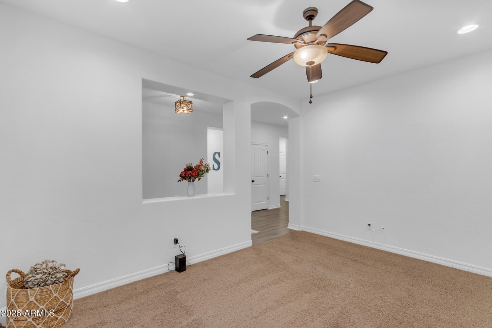 2546 E CAROB Drive, Gilbert, AZ 85298 — photo 10 of 62