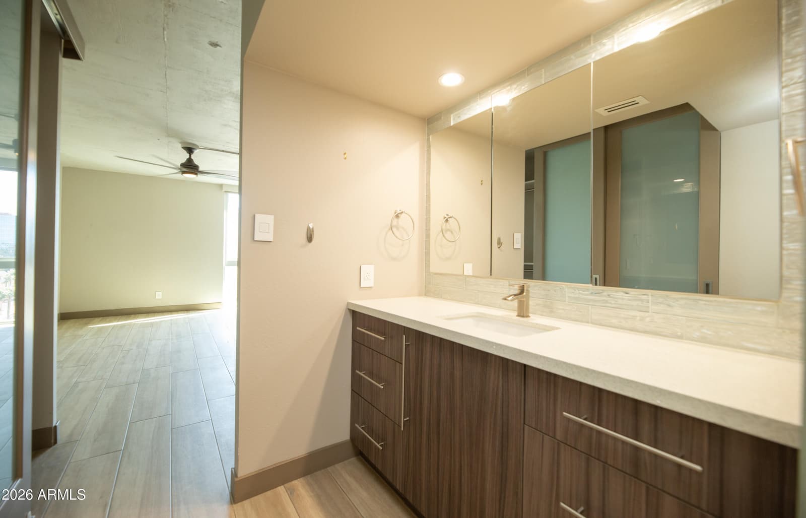 2323 N CENTRAL Avenue 903, Phoenix, AZ 85004 — photo 23 of 94