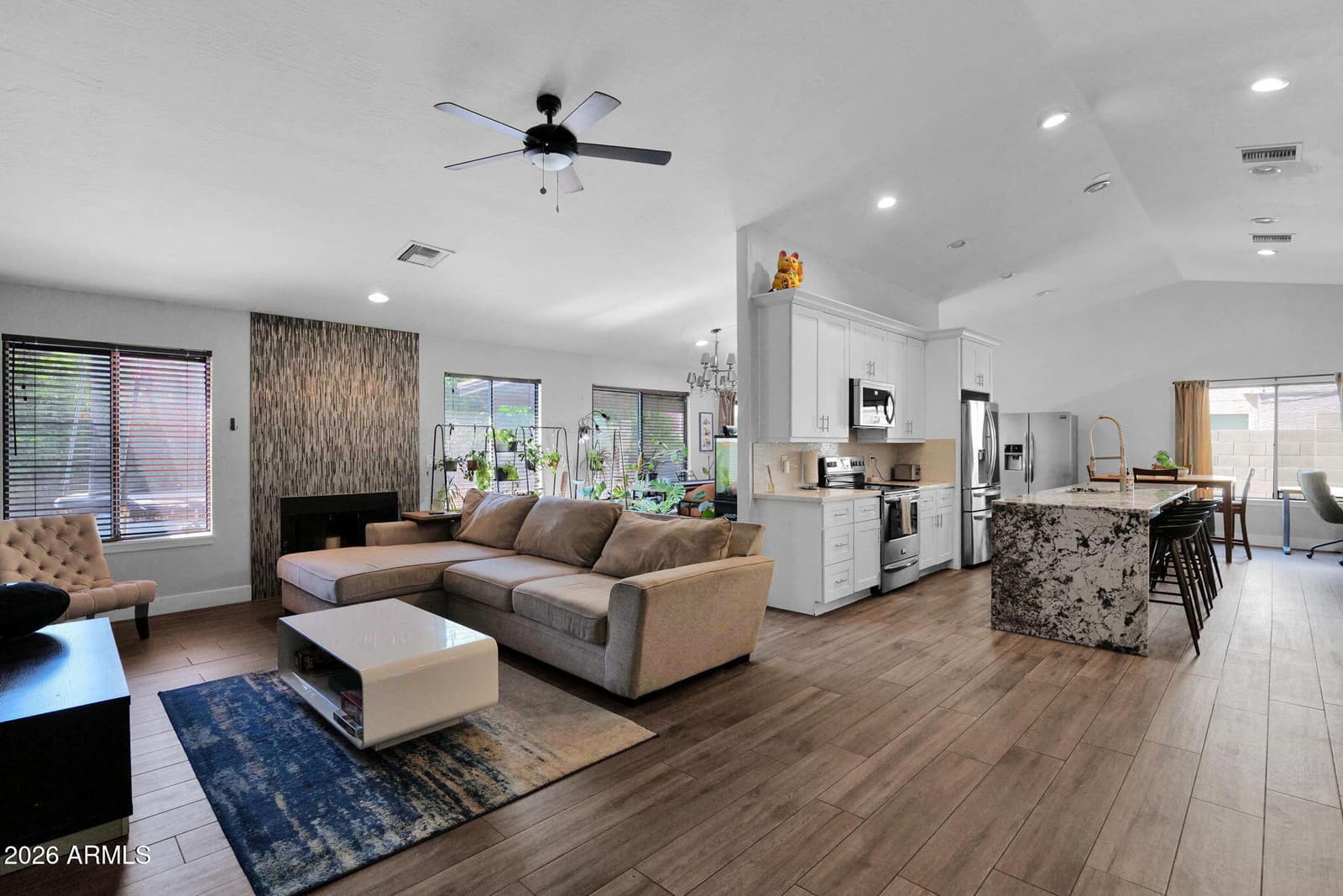410 S JAY Street, Chandler, AZ 85225 — photo 13 of 34