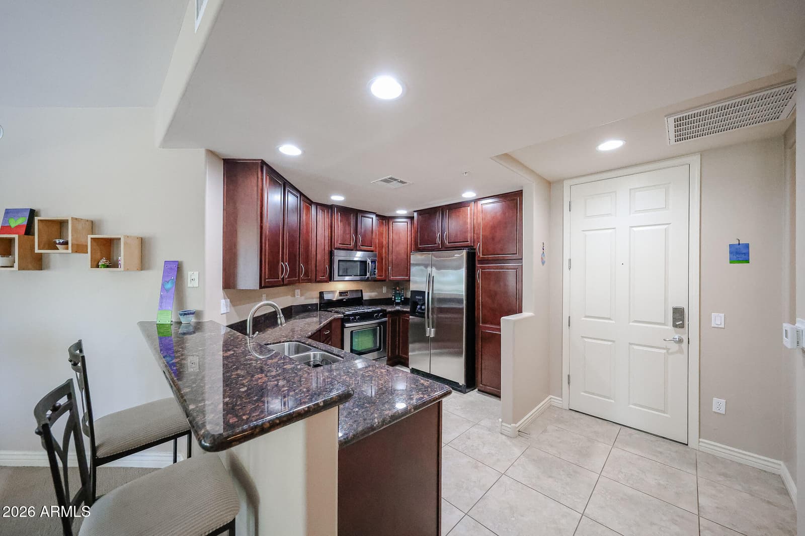 5350 E DEER VALLEY Drive 1413, Phoenix, AZ 85054 — photo 4 of 52