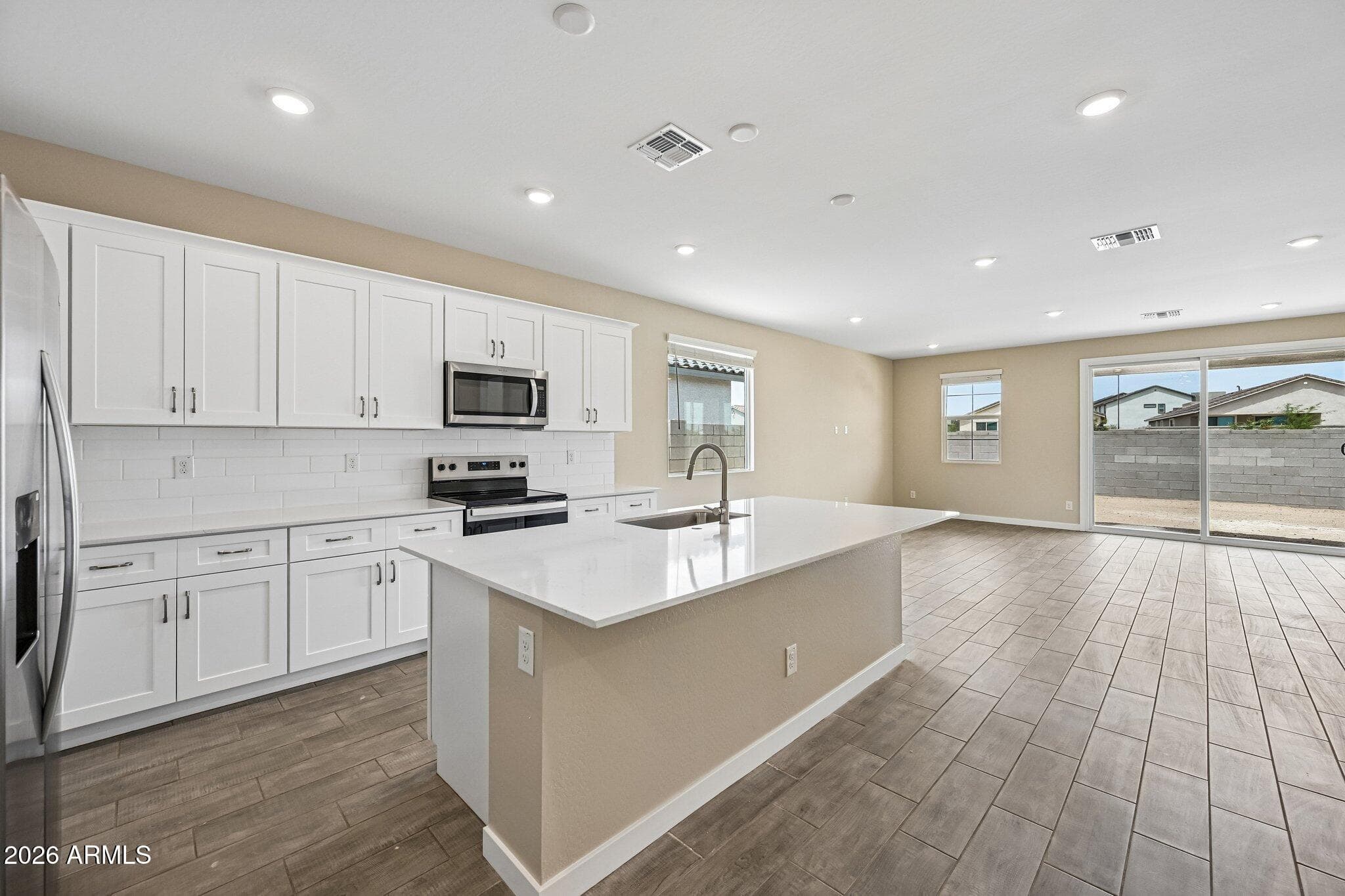 24170 W ATLANTIS Way, Buckeye, AZ 85326 — photo 2 of 16