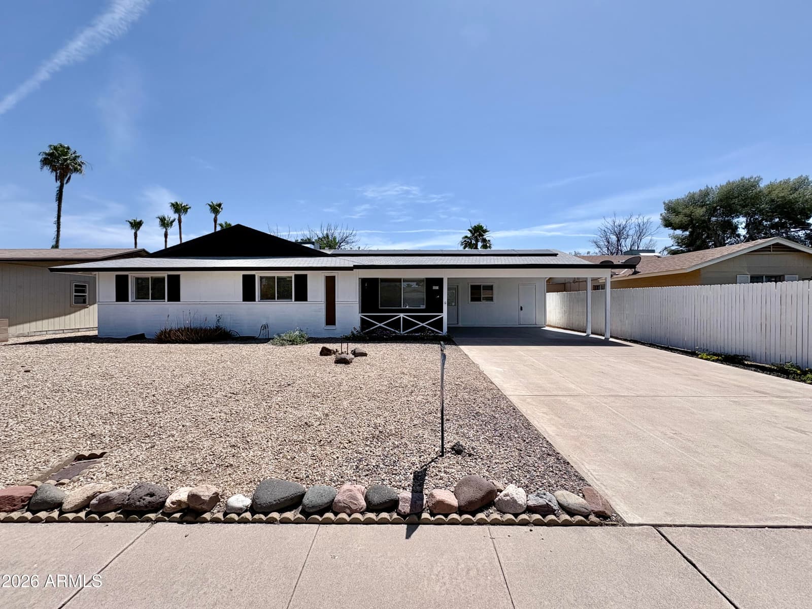 2213 E JANICE Way, Phoenix, AZ 85022 — photo 2 of 22