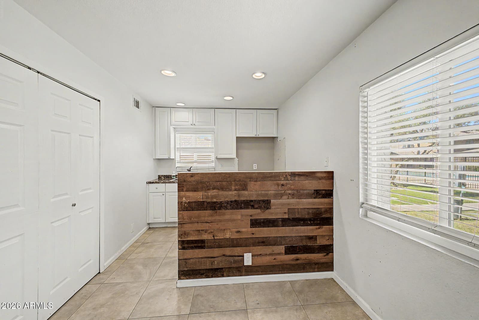 286 W Palomino Drive 17, Chandler, AZ 85225 — photo 10 of 37