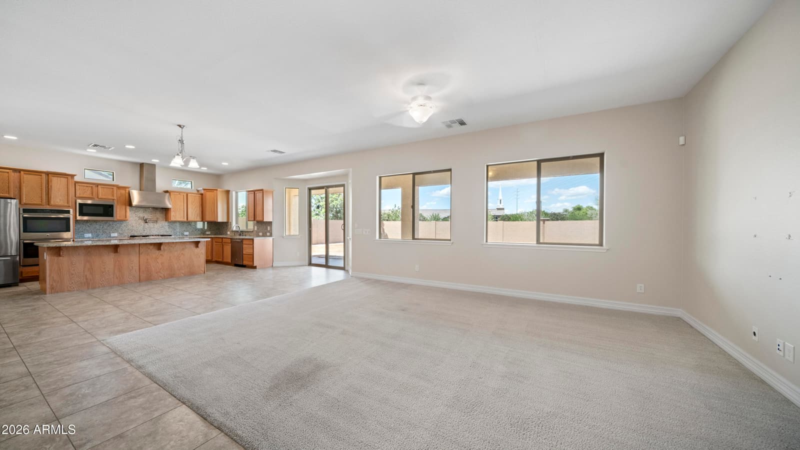 5263 S JOSHUA TREE Lane, Gilbert, AZ 85298 — photo 4 of 36