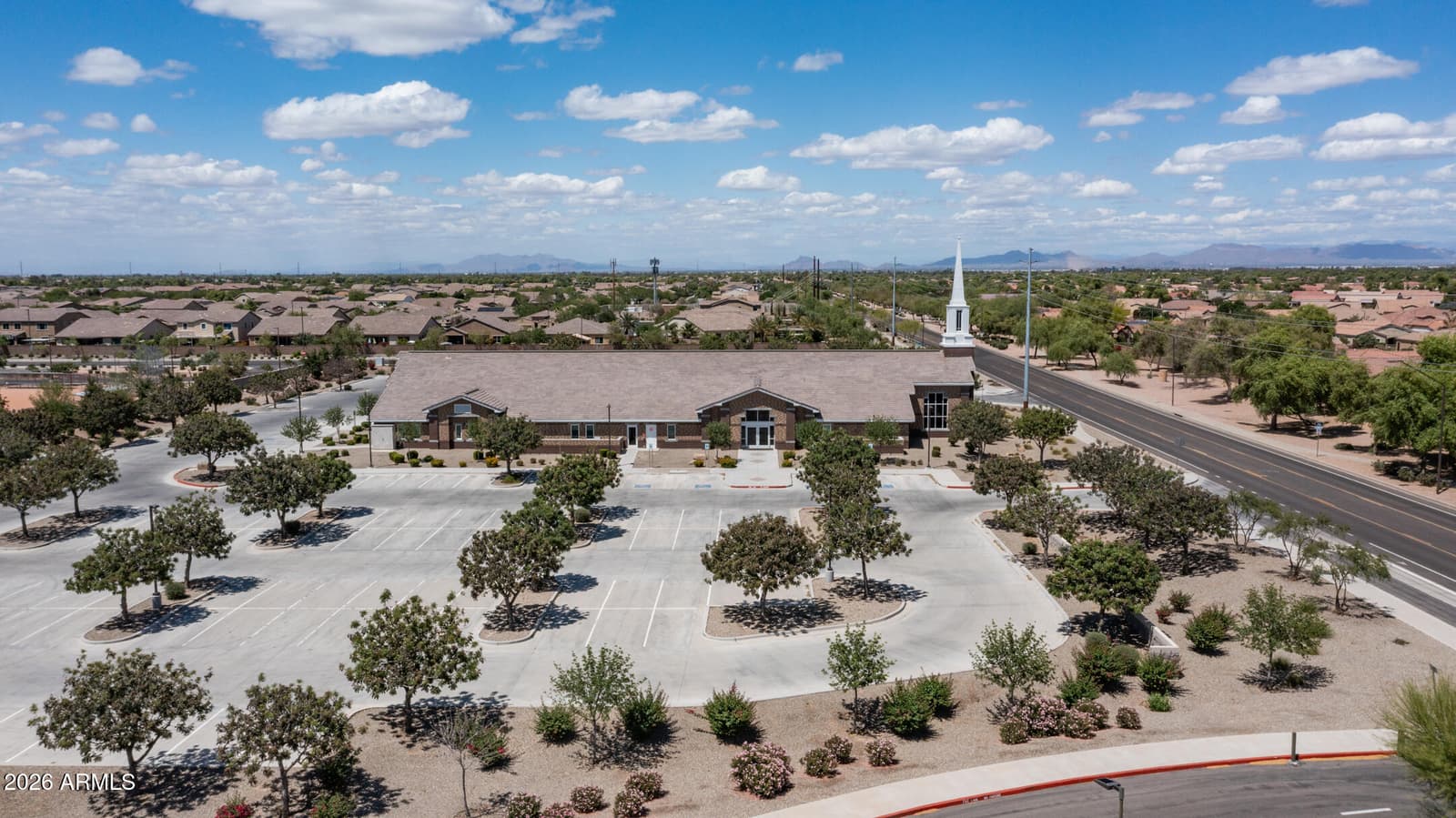 5263 S JOSHUA TREE Lane, Gilbert, AZ 85298 — photo 35 of 36