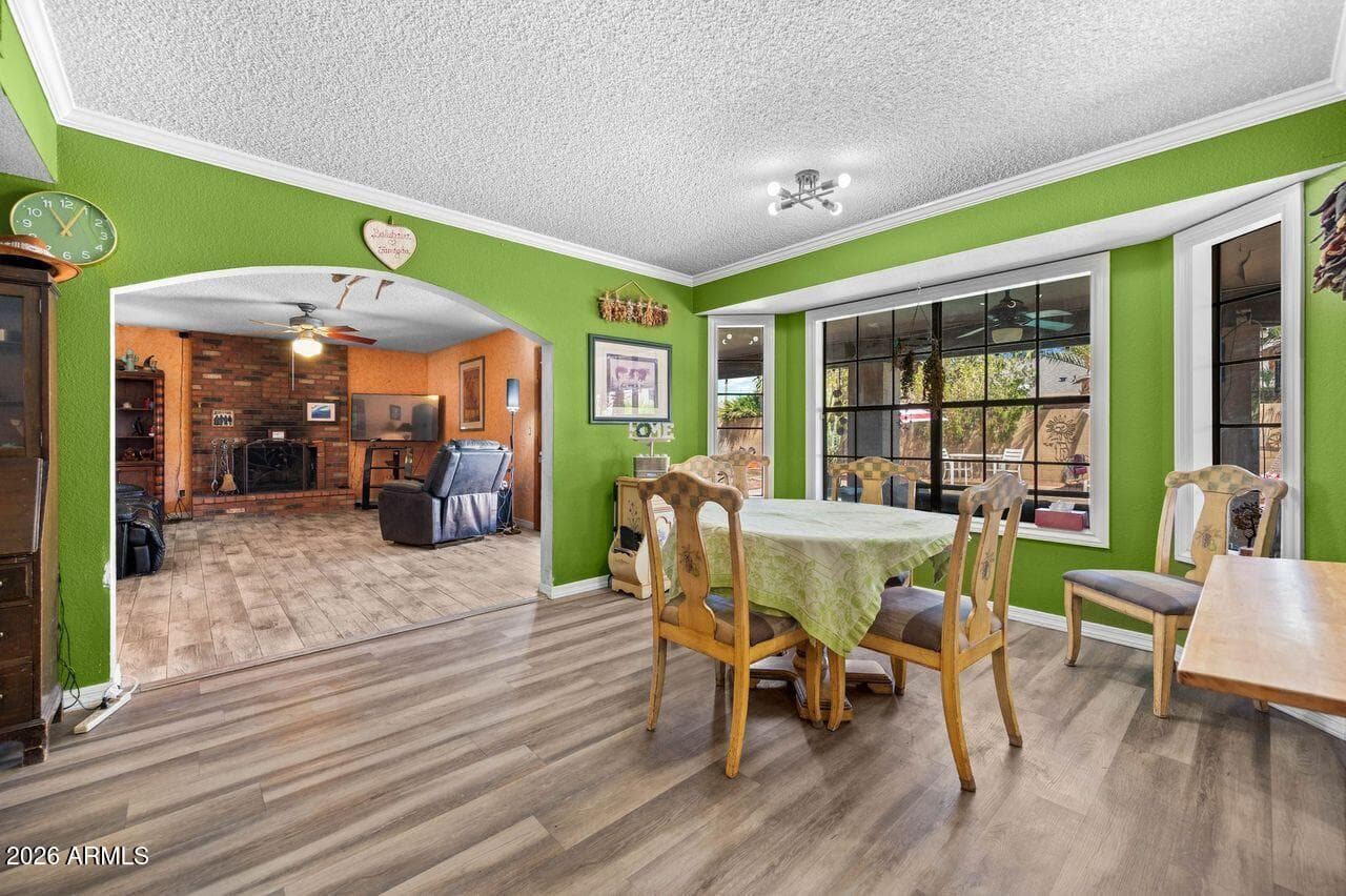 6416 W SHANGRI LA Road, Glendale, AZ 85304 — photo 10 of 28