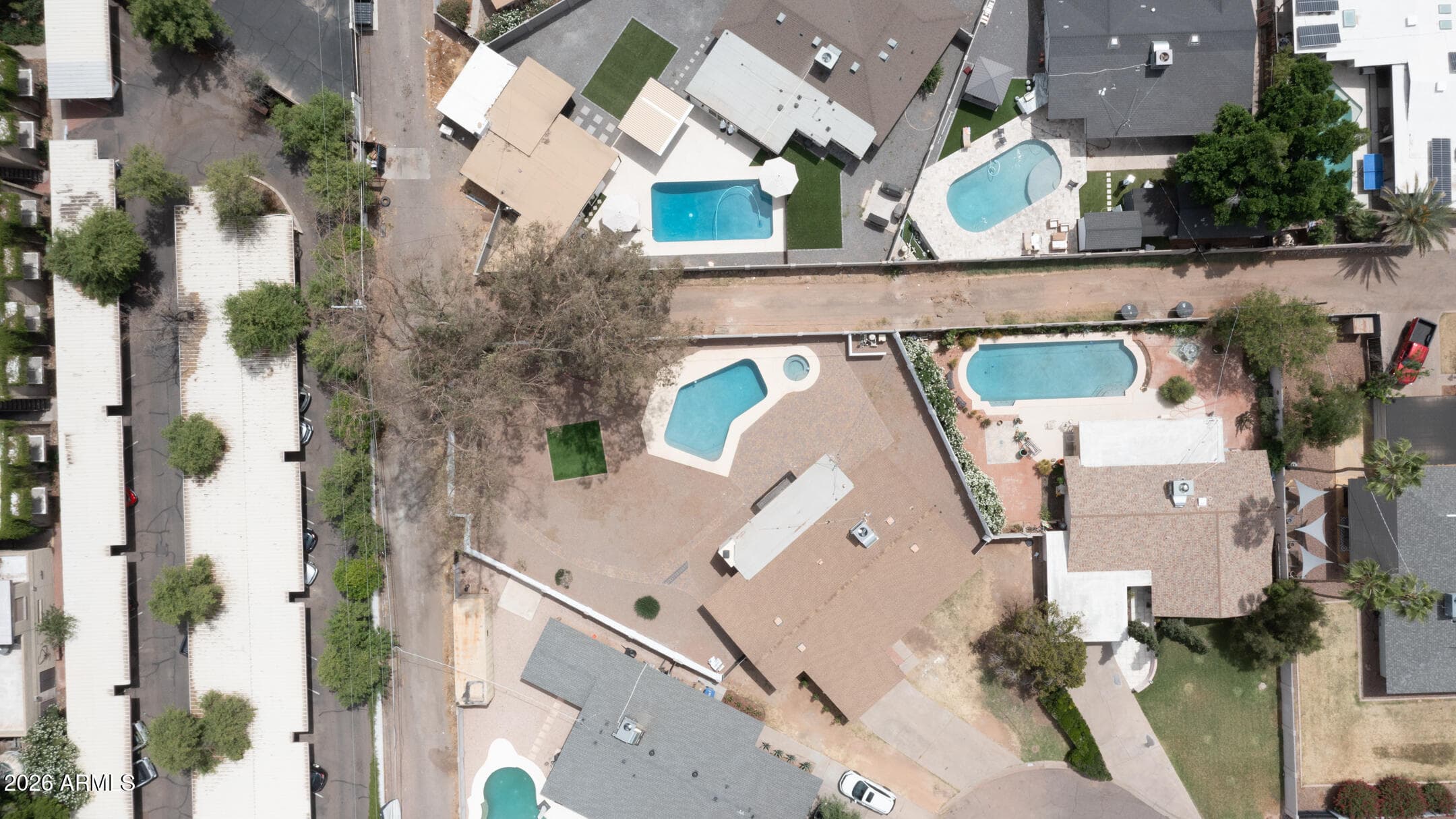 1325 E AVALON Drive, Phoenix, AZ 85014 — photo 46 of 61