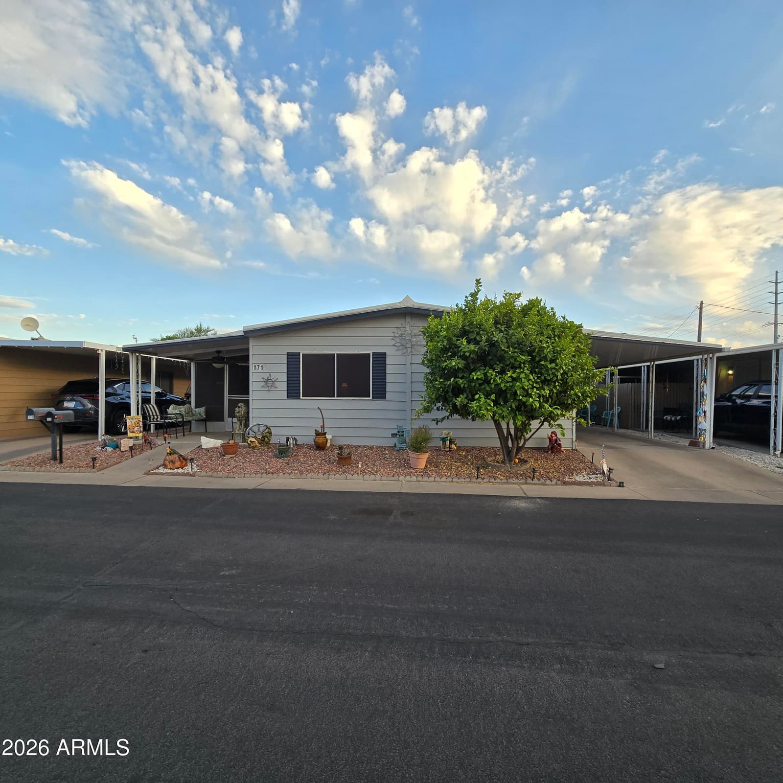 10201 N 99TH Avenue 171I, Peoria, AZ 85345 — photo 2 of 57