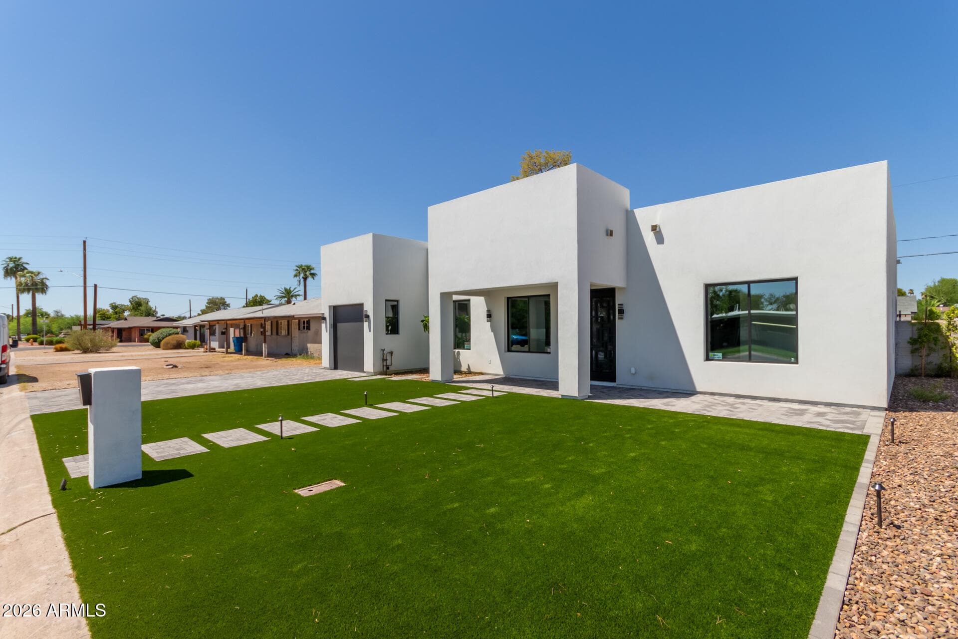 3014 E AVALON Drive, Phoenix, AZ 85016 — photo 5 of 55