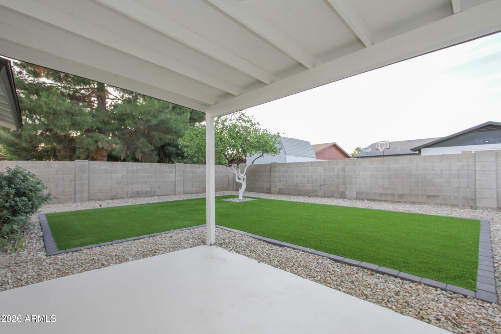 2142 W KERRY Lane, Phoenix, AZ 85027 — photo 10 of 49