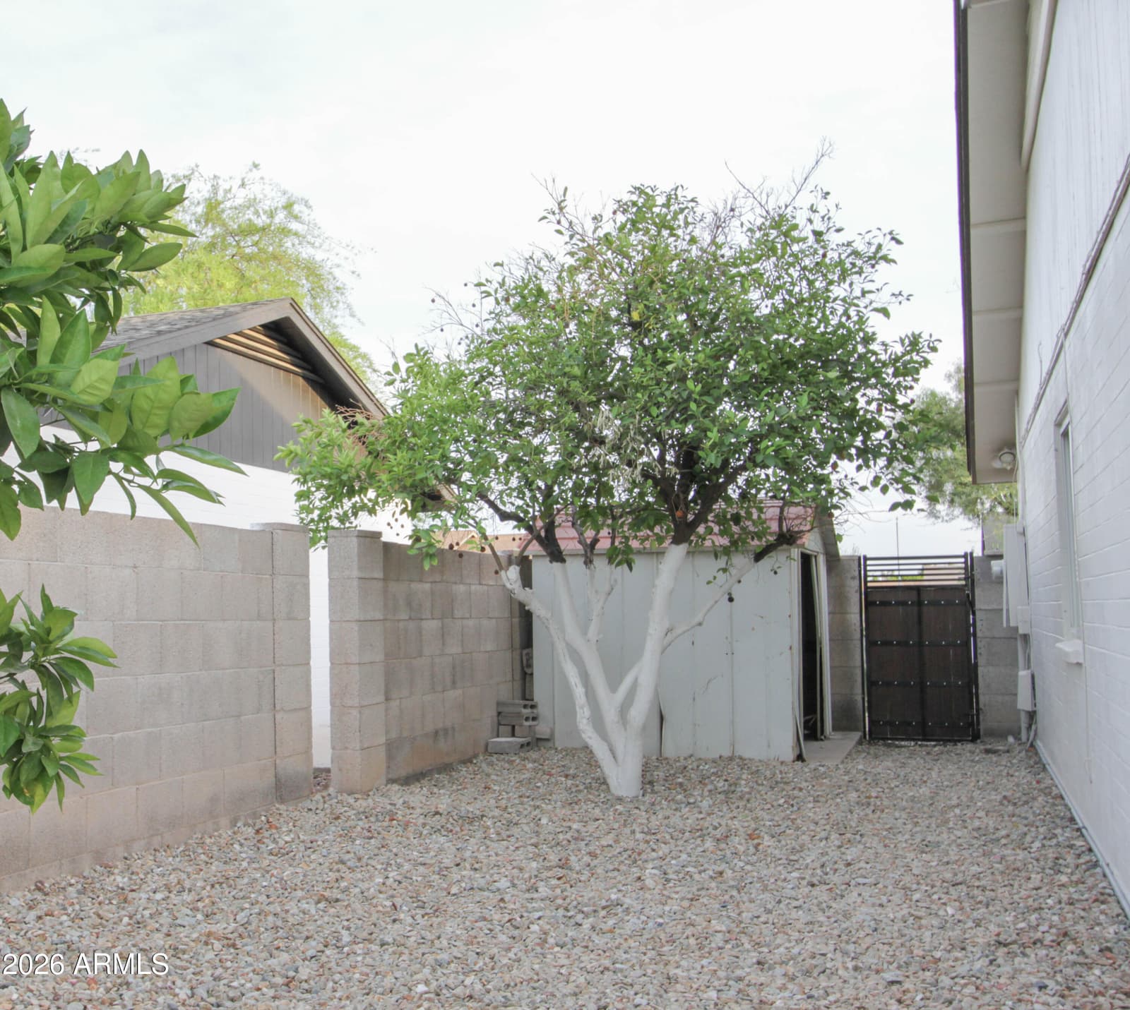 2142 W KERRY Lane, Phoenix, AZ 85027 — photo 40 of 49