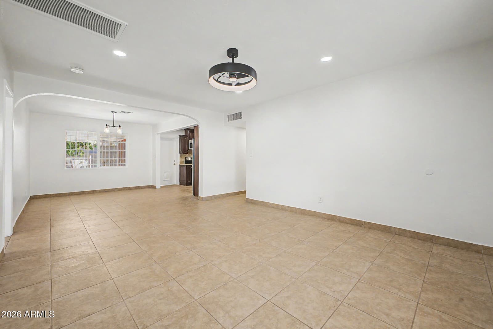 6138 N 15TH Avenue, Phoenix, AZ 85015 — photo 6 of 47