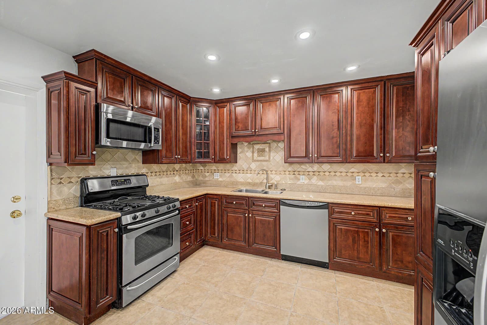 6138 N 15TH Avenue, Phoenix, AZ 85015 — photo 12 of 47