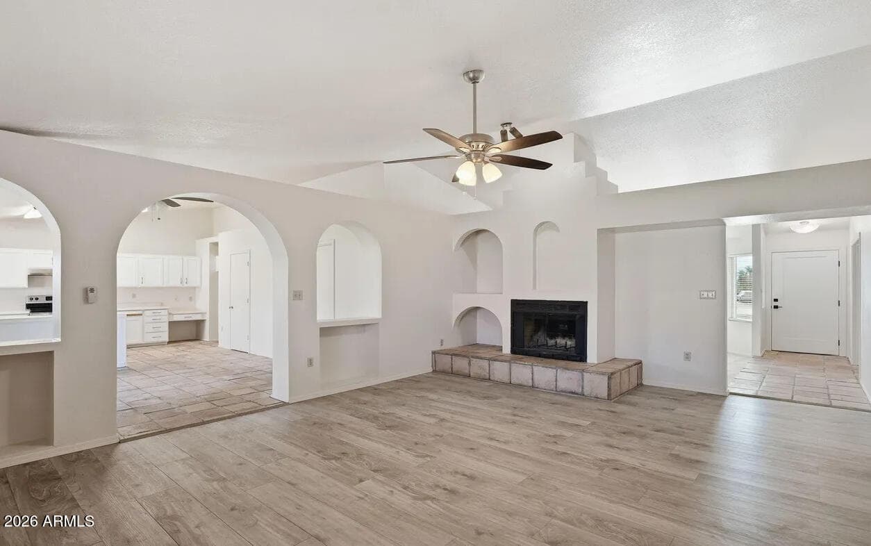 7016 E MENLO Street, Mesa, AZ 85207 — photo 11 of 29