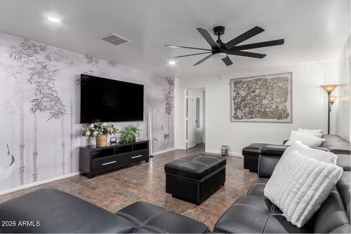 490 N VINE Street, Chandler, AZ 85225 — photo 18 of 47