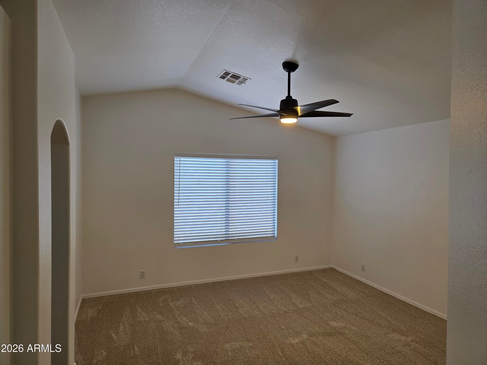 3210 W LOUISE Drive, Phoenix, AZ 85027 — photo 5 of 9