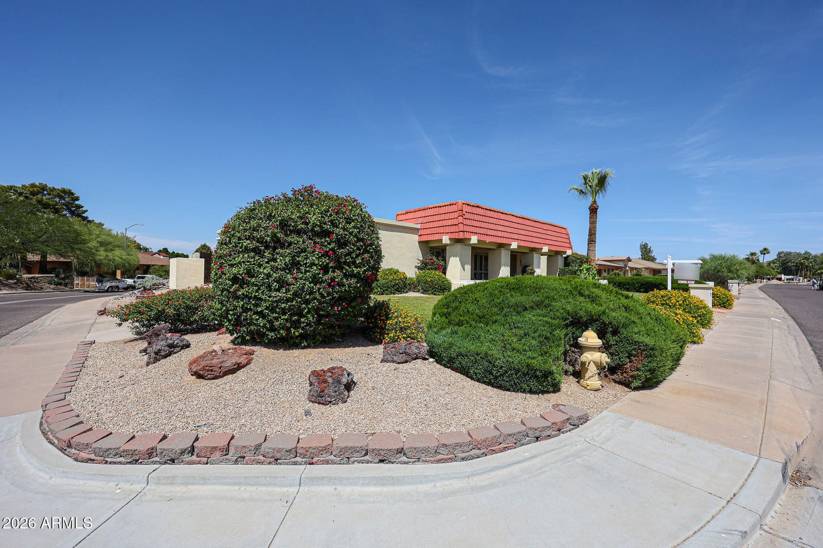 3310 E EVA Street, Phoenix, AZ 85028 — photo 13 of 91