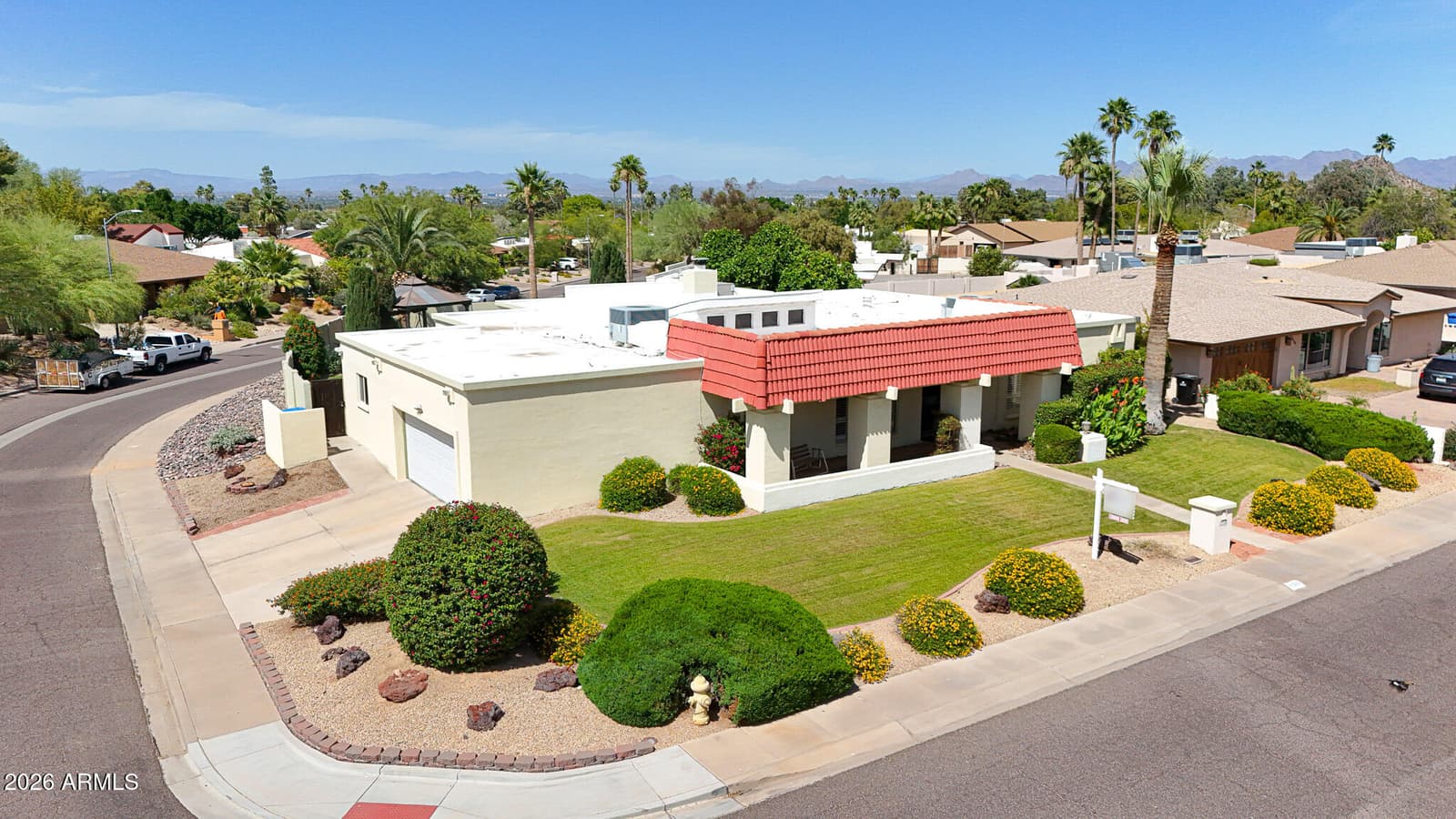 3310 E EVA Street, Phoenix, AZ 85028 — photo 2 of 91