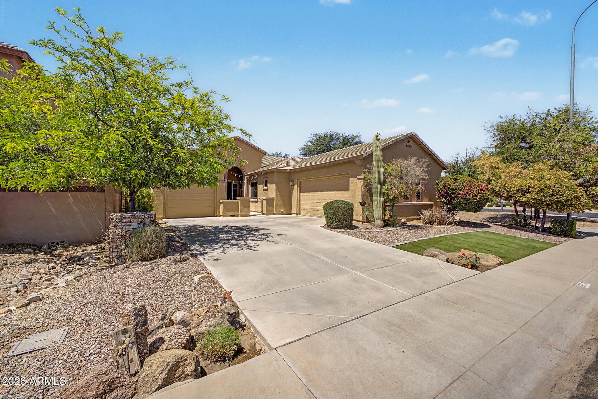 3350 S ROGER Court, Chandler, AZ 85286 — photo 2 of 39