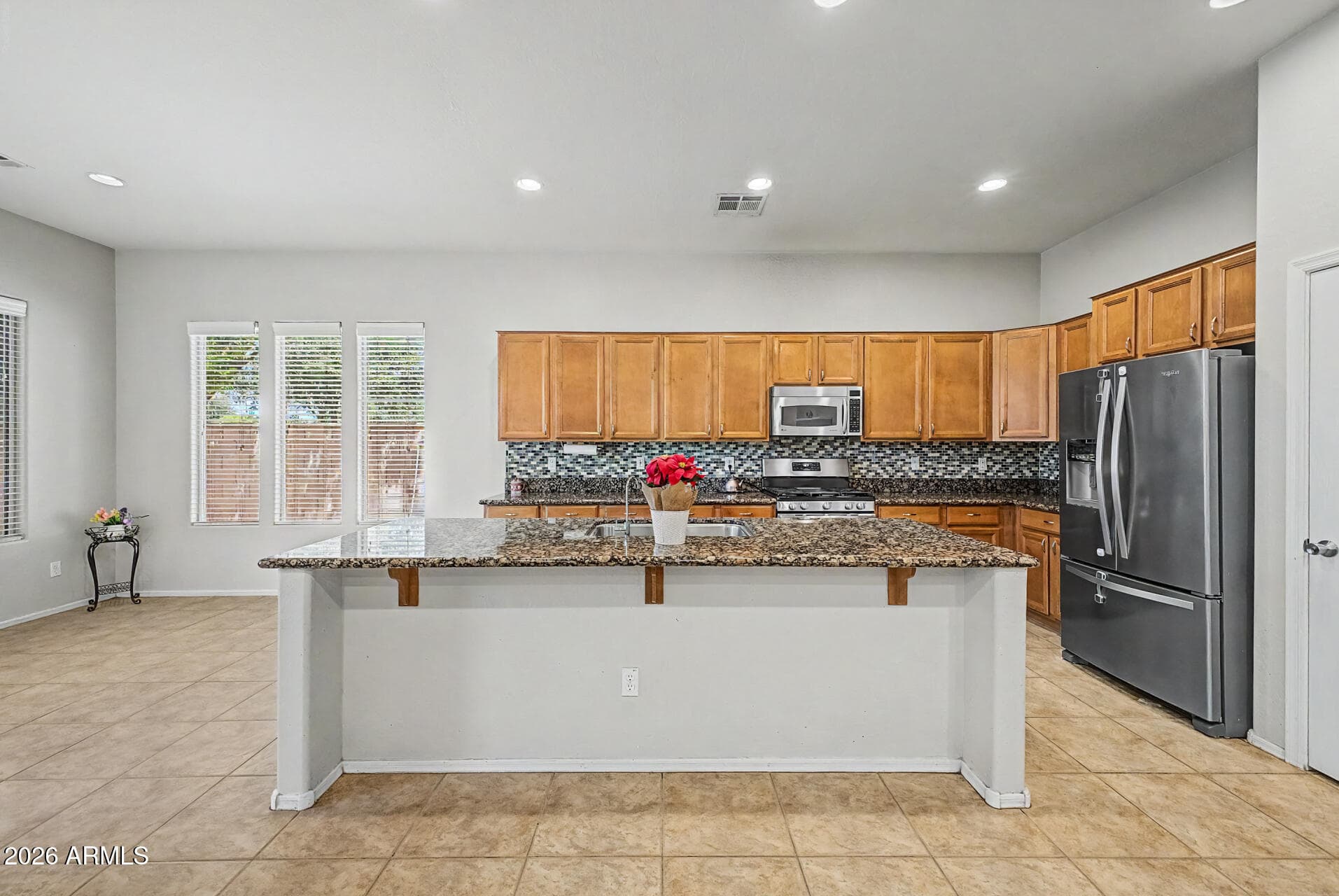 3350 S ROGER Court, Chandler, AZ 85286 — photo 9 of 39