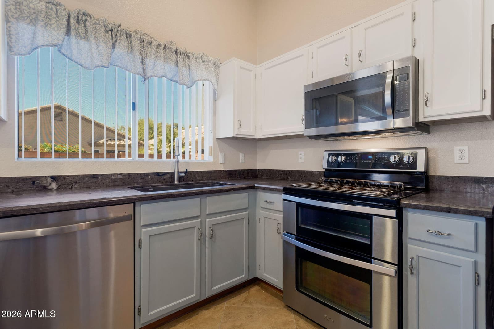 14457 W BUFFALO Trail, Surprise, AZ 85374 — photo 4 of 22