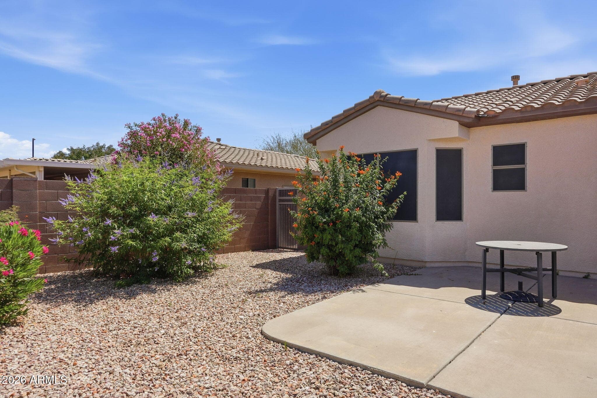 19113 N HUNTERS Run, Surprise, AZ 85387 — photo 18 of 45